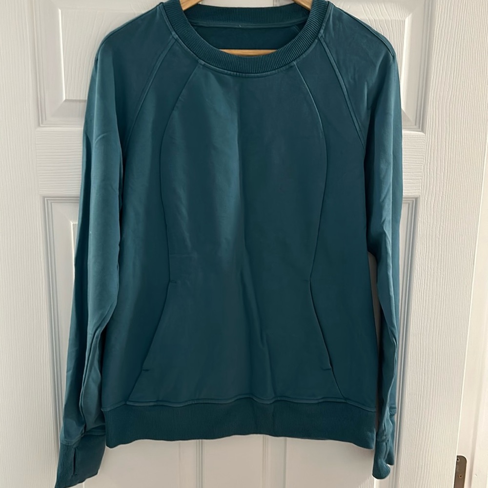 LULULEMON SWEATSHIRT SIZE 10